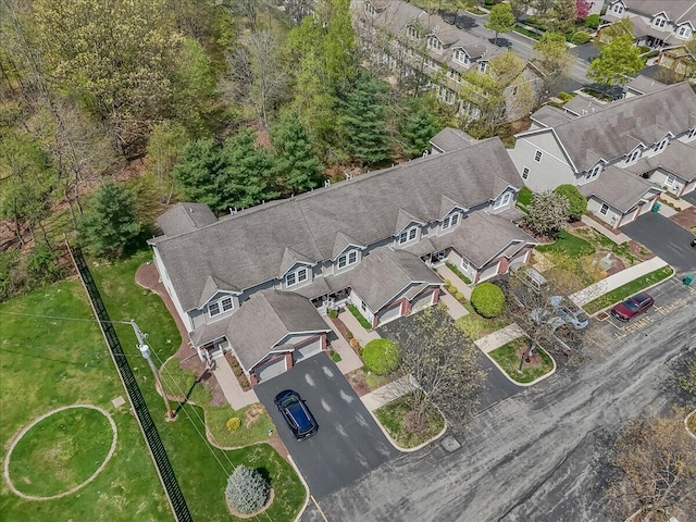 drone / aerial view featuring a residential view