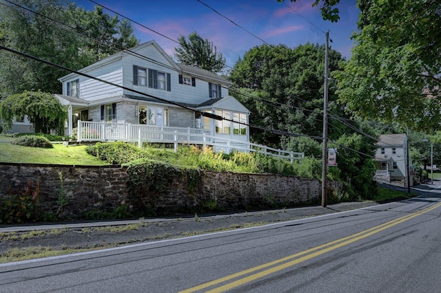 view of front of home