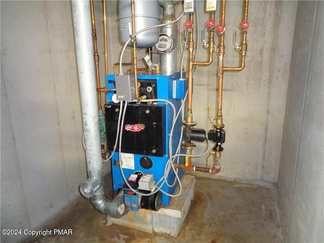 utility room with a heating unit