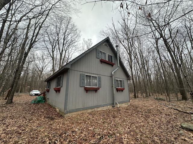 view of home's exterior