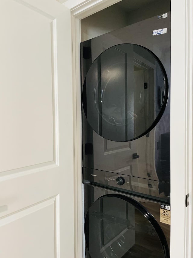 1216 Winding Way, Tobyhanna, PA 18466 - washroom with estacked washer and dryer