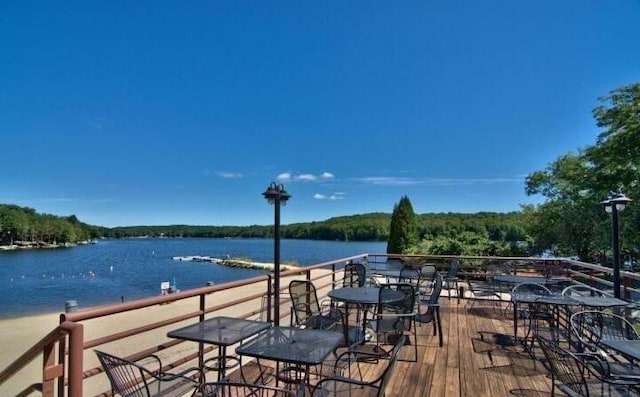 3526 Burnwood Pt, Lake Ariel, PA 18436