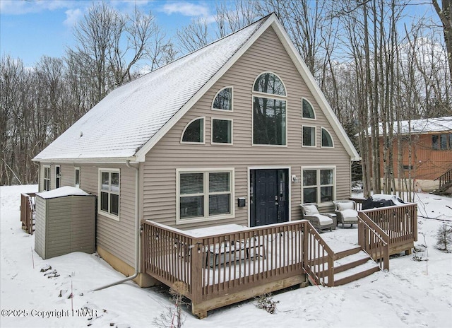 view of front of home featuring a deck