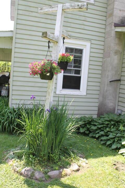 203 Old Rte 940, Pocono Pines, PA 18350 - view of property exterior