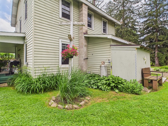 203 Old Rte 940, Pocono Pines, PA 18350 - view of side of home with a lawn