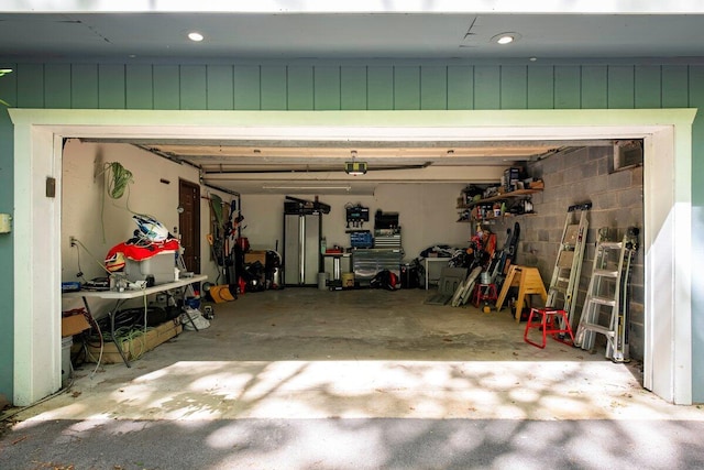 108 Bayberry Ct, Stroudsburg, PA 18360 - garage featuring a garage door opener