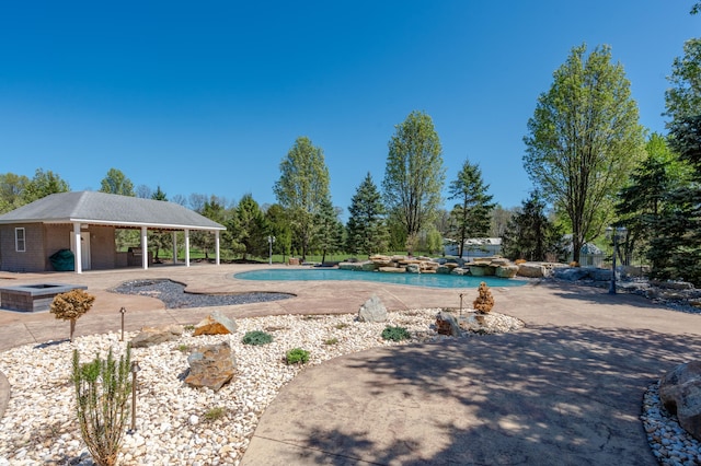 901 Meyer Rd, Nazareth, PA 18064 - surrounding community featuring a pool and a patio