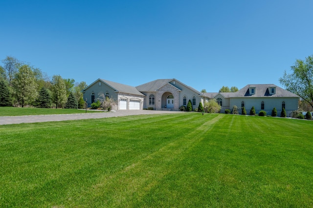 901 Meyer Rd, Nazareth, PA 18064 - single story home featuring an attached garage, a front lawn, and driveway