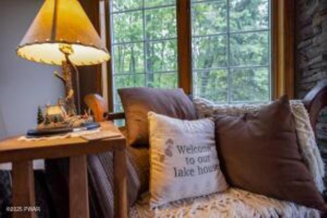 7 Shore Line Dr, Lakeville, PA 18438 - view of living area