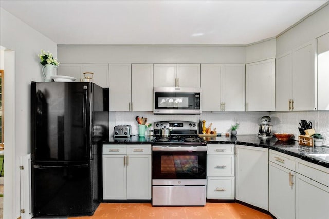 114 Gregory Ct, Stroudsburg, PA 18360 - kitchen with stainless steel appliances, backsplash, and white cabinetry
