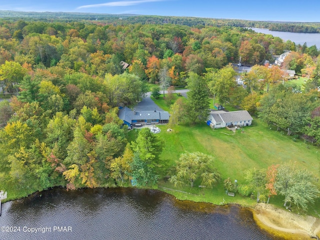 368 Stillwater Dr, Pocono Summit, PA 18346