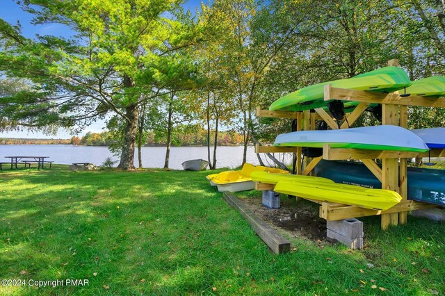 368 Stillwater Dr, Pocono Summit, PA 18346
