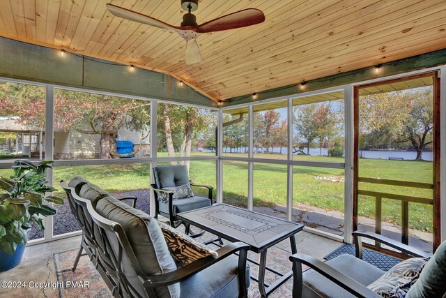 368 Stillwater Dr, Pocono Summit, PA 18346