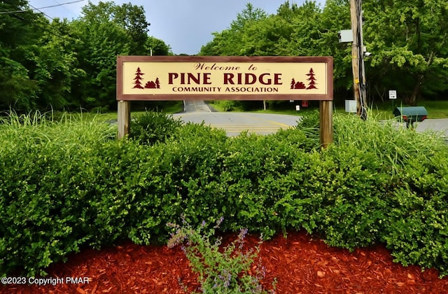 158 Davis Cir, Bushkill, PA 18324 - view of community / neighborhood sign