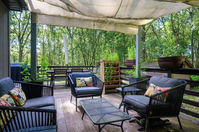 130 Ruffed Grouse Rd, Bushkill, PA 18324 - deck featuring an outdoor living space