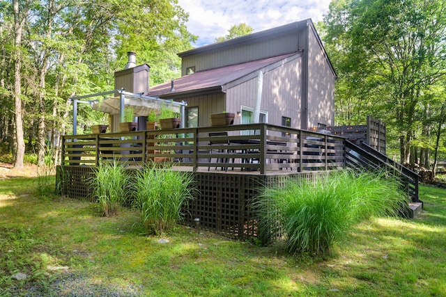 130 Ruffed Grouse Rd, Bushkill, PA 18324 - back of property with a deck