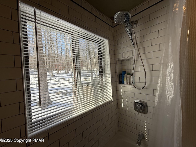 1827 Stag Run, Pocono Lake, PA 18347 - bathroom featuring shower / bathtub combination with curtain