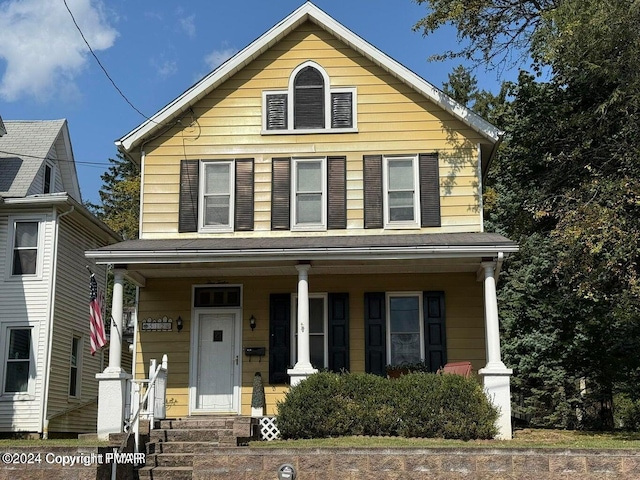 view of front of home featuring a porch