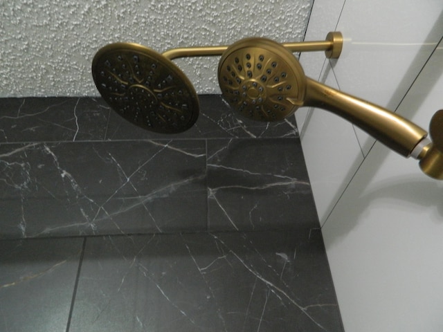 7086 Boulder Ct, Tobyhanna, PA 18466 - bathroom view of a shower