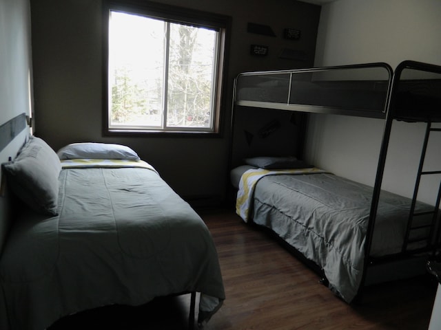 7086 Boulder Ct, Tobyhanna, PA 18466 - bedroom featuring wood finished floors