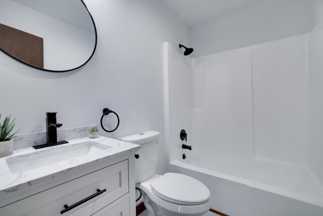 8210 Pine Grove Dr, East Stroudsburg, PA 18301 - full bathroom with toilet, vanity, and shower / tub combination