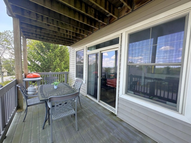 376 Linden Ct Unit 376, Tannersville, PA 18372 - deck featuring outdoor dining area