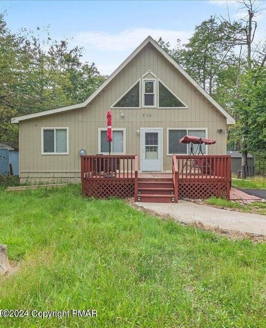 9424 Juniper Dr, Tobyhanna, PA 18466