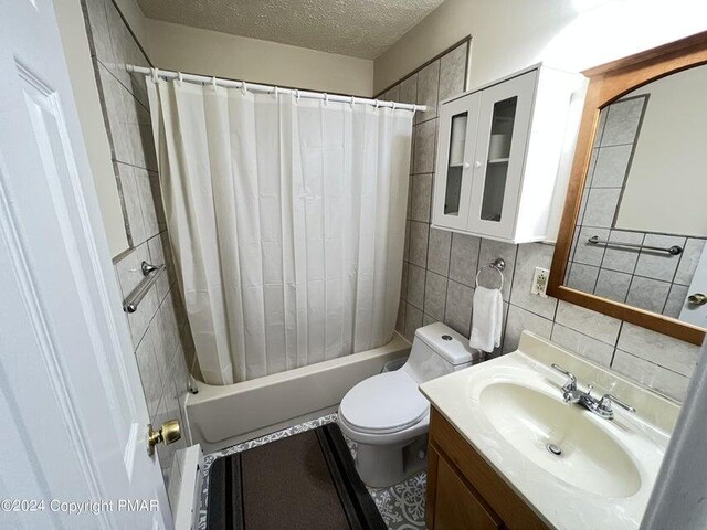 9424 Juniper Dr, Tobyhanna, PA 18466