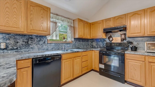 838 Cayuga Way, Stroudsburg, PA 18360 - kitchen with black appliances, under cabinet range hood, vaulted ceiling, and backsplash