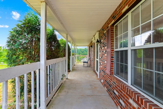 2247 Reo Dr, Effort, PA 18330 - view of porch