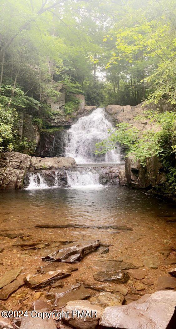 A141 Rosewood Dr, Jim Thorpe, PA 18229