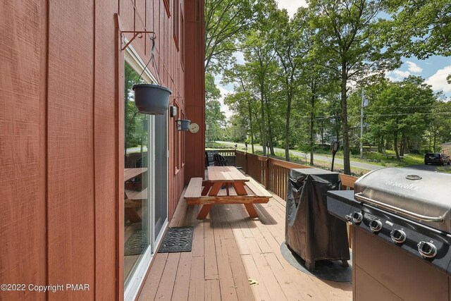 138 Banbury Dr, Bushkill, PA 18324 - deck with a grill