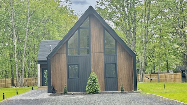 2154 Valleyview Dr, Bushkill, PA 18324 - view of front of property