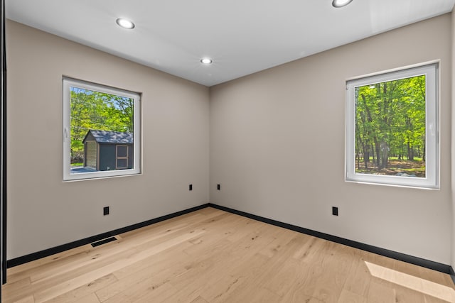 2154 Valleyview Dr, Bushkill, PA 18324 - empty room with baseboards, recessed lighting, and light wood-style floors