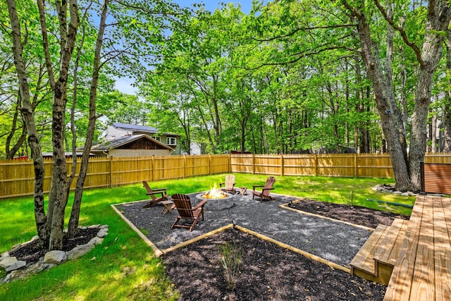 2154 Valleyview Dr, Bushkill, PA 18324 - view of yard with a fire pit