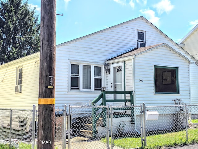 546 W Main St, Weatherly, PA 18255 - photo 2