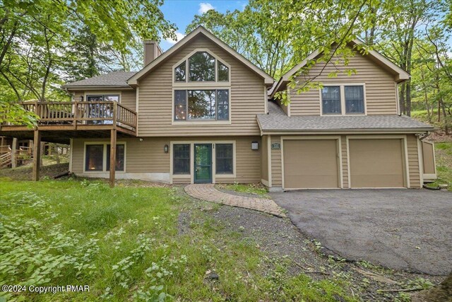 460 Spruce Dr, Tannersville PA, 18372, 4 bedrooms, 3 baths house for sale