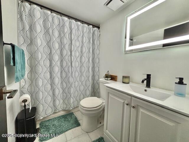 1717 Rolling Hills Dr, Coolbaugh Township, PA 18466 - photo 4