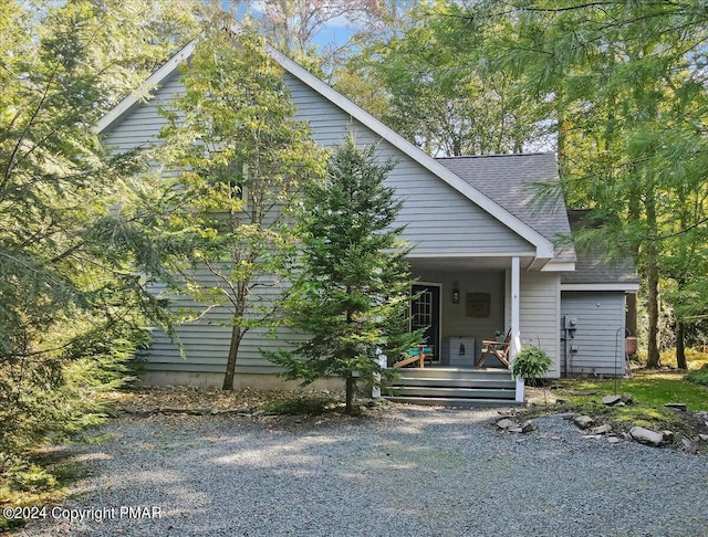 120 Mooncreek Ln, Pocono Pines PA, 18350, 5 bedrooms, 2.5 baths house for sale