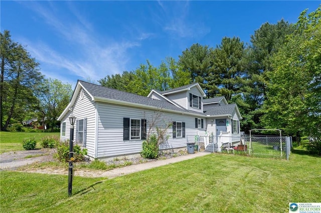 7112 Howell Ter, Stroudsburg, PA 18360 - view of front facade