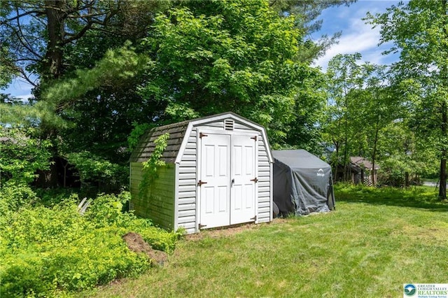 7112 Howell Ter, Stroudsburg, PA 18360 - view of shed