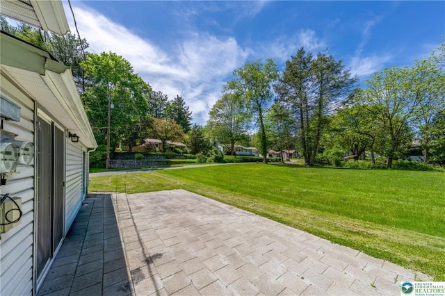 7112 Howell Ter, Stroudsburg, PA 18360 - view of patio
