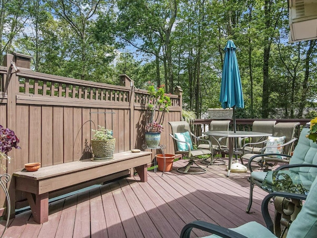 2125 Sassafras Ln, Kunkletown, PA 18058 - deck featuring outdoor dining area