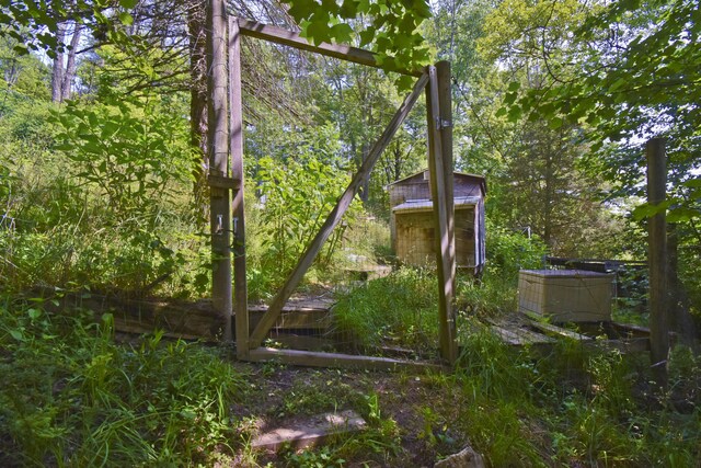 2115 Upper Smith Gap Rd, Saylorsburg, PA 18353 - view of yard with a storage shed