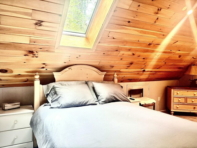 256 Partridge Dr, Pocono Lake, PA 18347 - bedroom with a skylight and vaulted ceiling