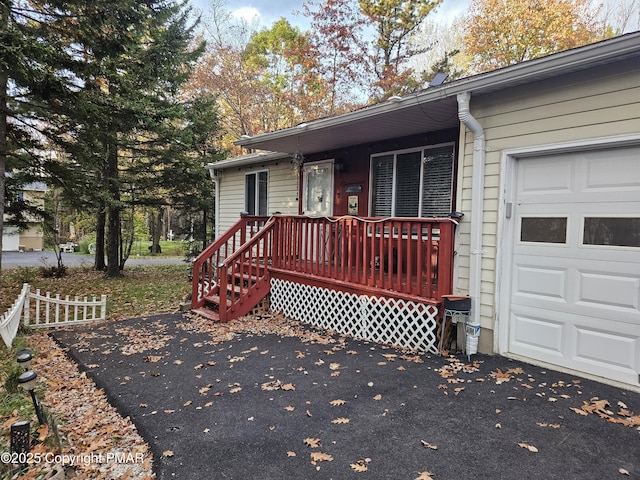 view of front of home featuring an attached garage