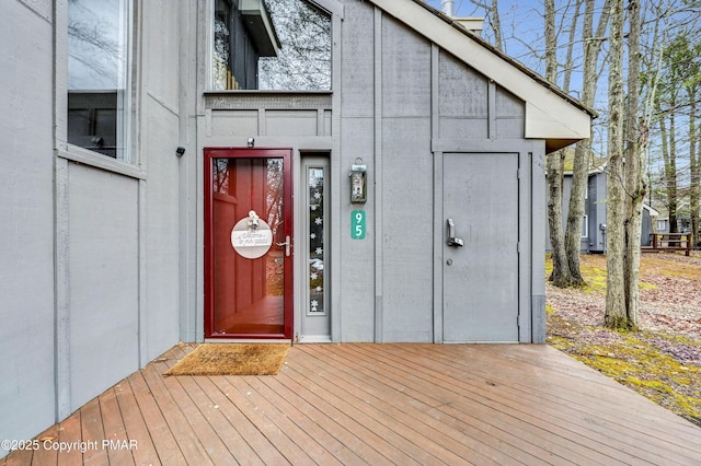 view of property entrance