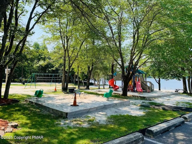 156 Poplar Pl, Blakeslee, PA 18610 - view of home's community with playground community
