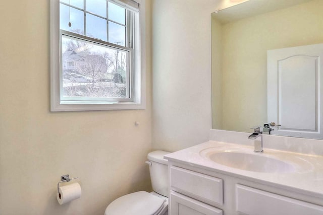 301 Reagan Dr, East Stroudsburg, PA 18301 - half bath featuring vanity and toilet