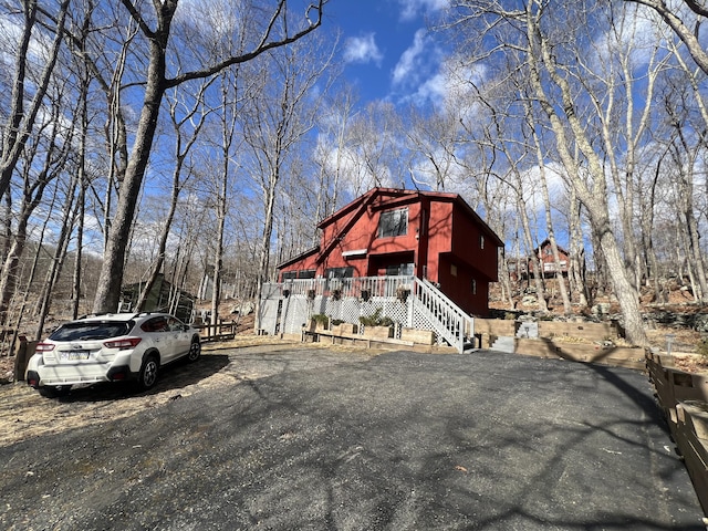 view of front of property